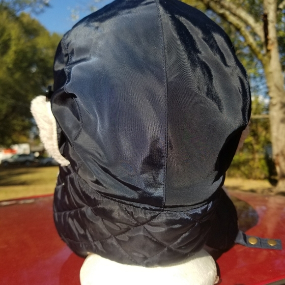 Faux fur hat - Picture 4 of 7